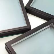 Can printed glass panels be customized?
